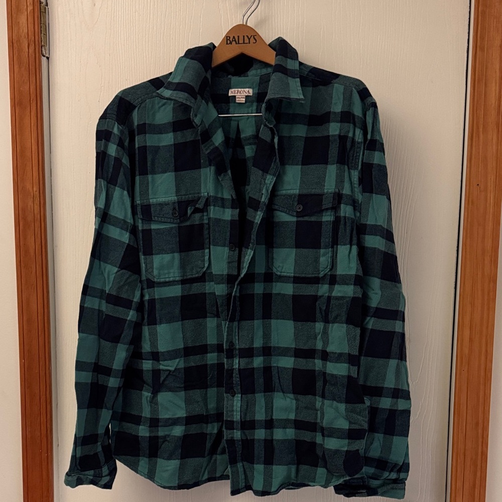 Merona Green and Black Plaid Casual Button Down Shirt
